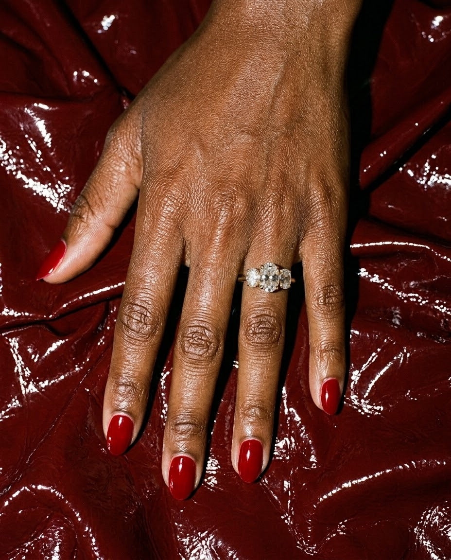 The Aurelia ring worn on the hand, lifestyle photo