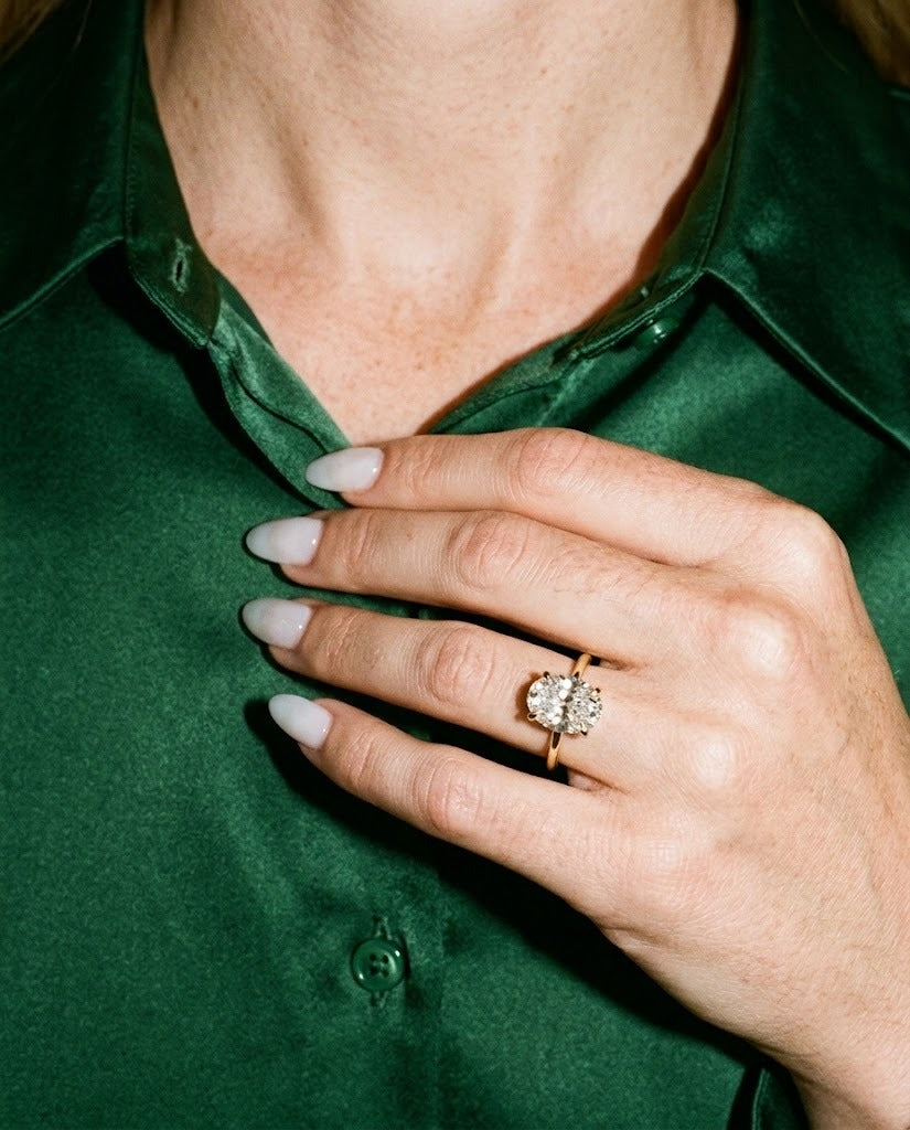 The Georgina ring worn on the hand, lifestyle photo