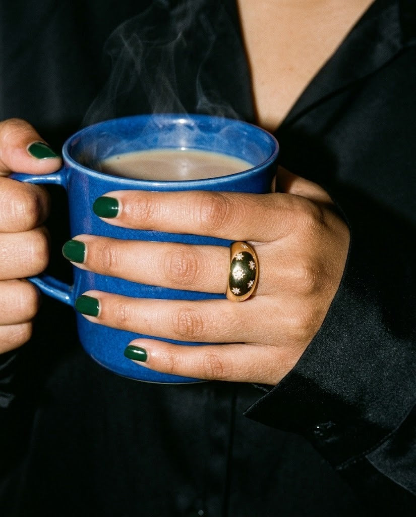 The Vega ring worn on the hand, lifestyle photo